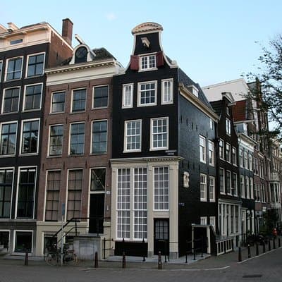 Amsterdam Highlights Walking Tour: Small Group Experience 4