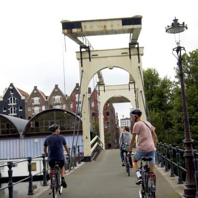 Urban Adventures Amsterdam Bike Tour, Graffiti and Magnet Fishing 4