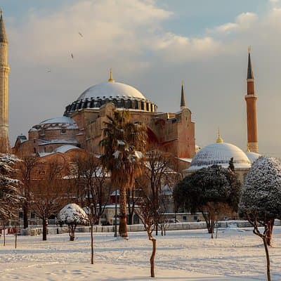 Private Half Day Shore Excursion: Hagia Sophia, Hippodrome, Blue Mosque and Grand Bazaar From Istanbul 2