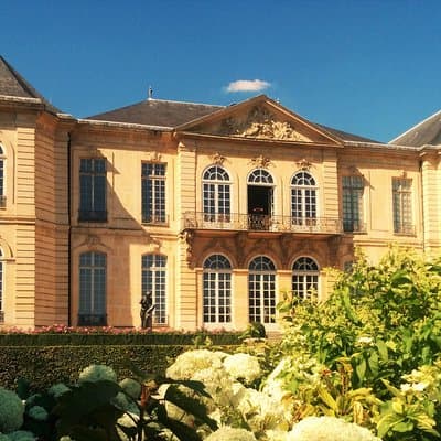 Private Eiffel Tower district walking tour with Rodin Museum 2