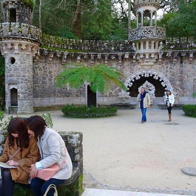 Private Tour: The Mystical, Magical, Medieval Town of Sintra with tickets and lunch 2