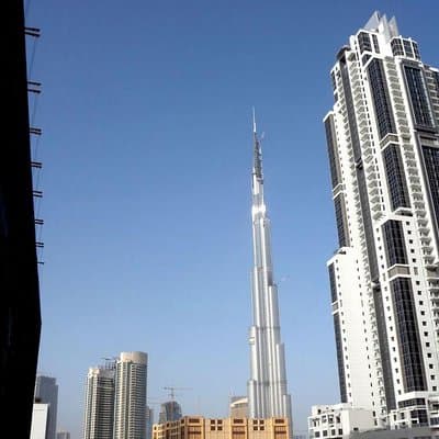 Dubai Tour and Desert Safari: Sand Boarding & BBQ Dinner Combo 3