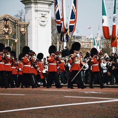 The Changing of the Guard - Exclusive Guided Walking Tour