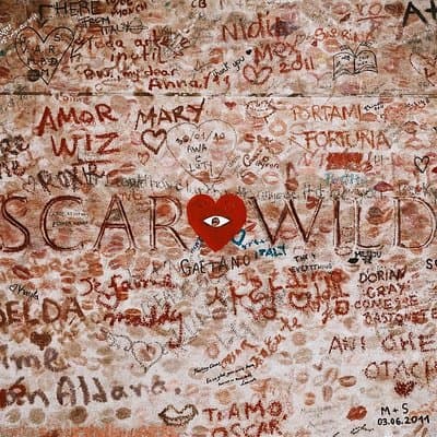 Pere Lachaise Cemetery Walking Tour Semi Private 12ppl Max 4