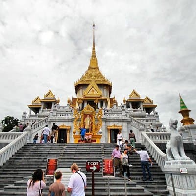 Bangkok Selfie Expert Tour: Little India, Wat Traimit & Wat Pho 3