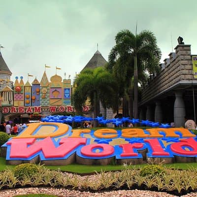 Dream World Bangkok with Round Trip Shared Transfer 5
