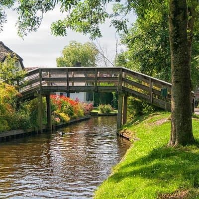 VIP tour: Private full-day tour of the Netherlands with luxury vehicle 2