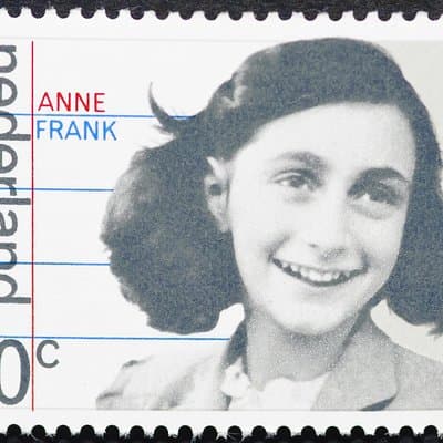 Anne Frank's Story - Guided Walking Tour through Amsterdam
