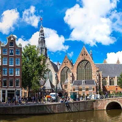 Private walking tour Amsterdam. English or Spanish. 3
