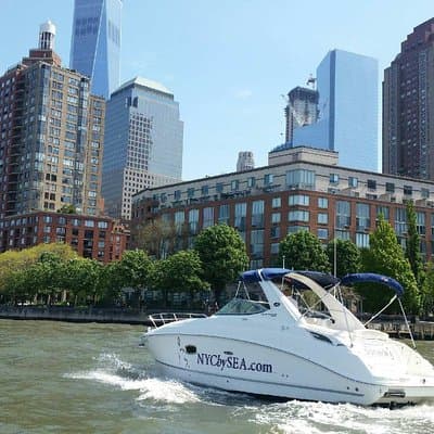 Best Private Luxury Daytime Boat Tour in New York City - 2 Hour 2