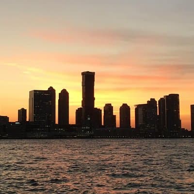 Best Private Luxury Sunset Boat Tour in New York City - 2 Hour 3