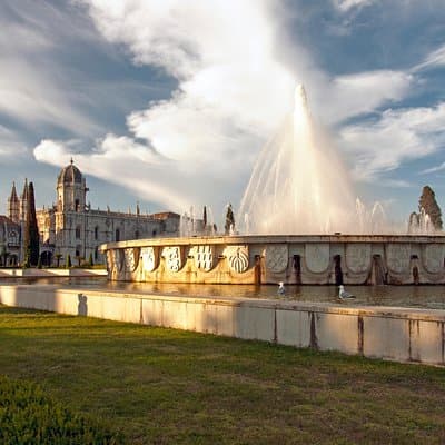 Lisbon and Sintra Essence 8H Private Tour