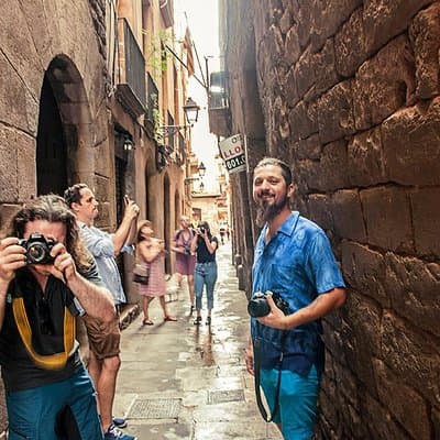 Private Photography Walking Tour with a Local 5