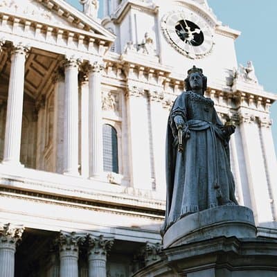 The Old City of London - Exclusive Guided Walking Tour 4