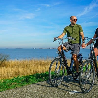 Bike rental Volendam - Explore the Countryside of Amsterdam 2