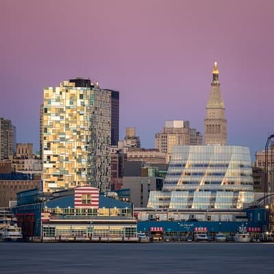 Chelsea Architecture and Art Tour with Award Winning NYC Guide