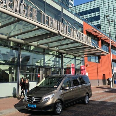 Private Roundtrip Transfer Schiphol Airport to Amsterdam 4