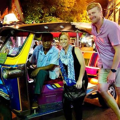Private - Bangkok EV-TUKTUK Tour by Night incl. snack & drink