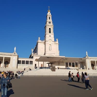 Private Tour Fátima - Nazaré - Batalha - Óbidos 3