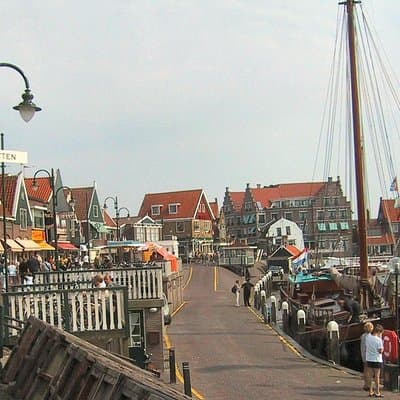 Day Trip from Amsterdam to Zaanse Schans Windmills and Volendam 5