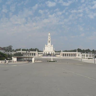 Private Tour Full Day Fátima - Porto - Óbidos - from Lisbon 2