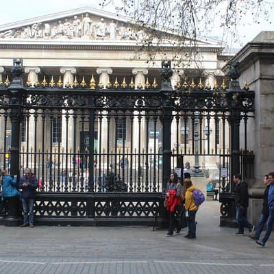 Heathrow Airport to Central London Private Round Trip Transfer 4