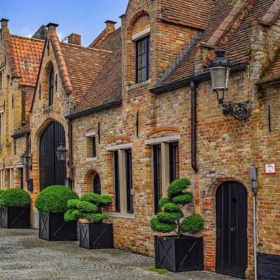 Private Transfer from Amsterdam to Bruges 4