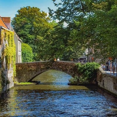 Private Transfer from Amsterdam to Bruges 3