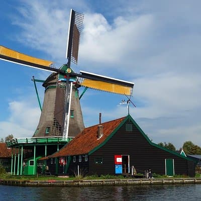 Zaanse Schans Windmills, cheese and clogs and Volendam tour from Amsterdam