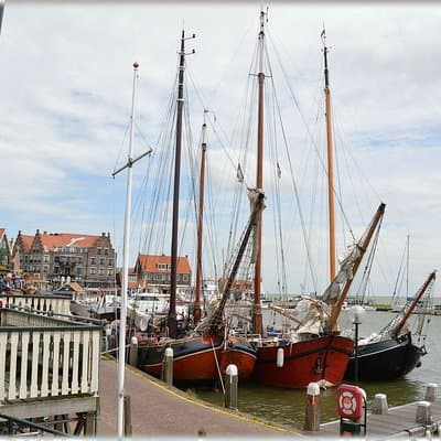 Zaanse Schans Windmills, cheese and clogs and Volendam tour from Amsterdam 5