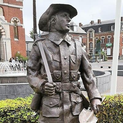 WW1 Somme Battlefield - Thiepval, Beaumont Hamel - Day trip from Paris (3/7 pax) 5