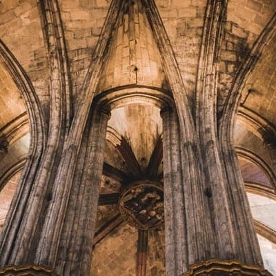 Private Barcelona Walking Tour & Wine Tasting + Tapas Dinner 4