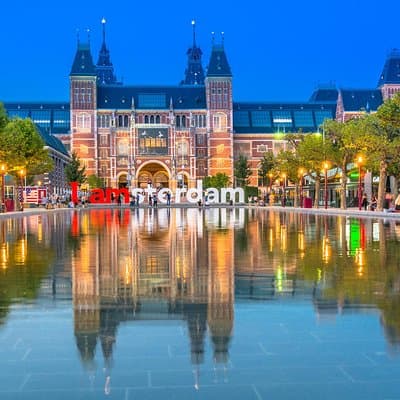 Private 3-hour Walking Tour in Amsterdam with official tour guide 3