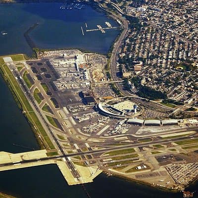 JFK or LGA package only (Round trip transfer plus VIP Contrasts) 3