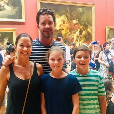 Kid Friendly Private Paris Louvre Tour with Tickets 5