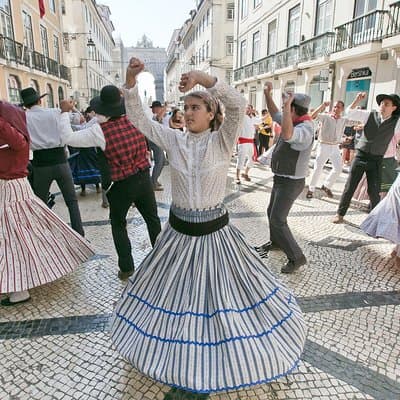 Lisbon Trendy Downtown - From Romantic Chic to Postmodern Glamour 4