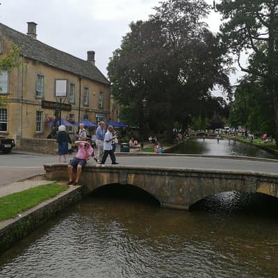 Luxury Private Vehicle Day Hire: From-London Blenheim Palace & Cotswold Villages 5