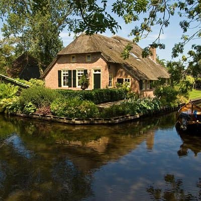 VIP tour: Private full-day tour of the Netherlands with luxury vehicle 5