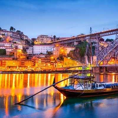 Private Transfer One Way from Lisbon to Porto (Mercedes-Benz Executive Vehicle)