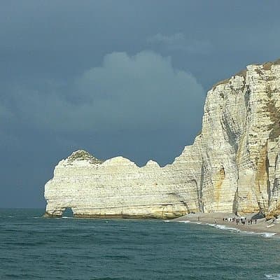 Etretat and Le Havre Private Day Trip from Paris 3