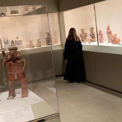 Griffins, Goblet & Gold: An Interactive Magical Arts Museum Tour