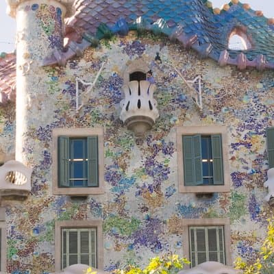 Gaudi, Modernisme And Spanish Wine 2