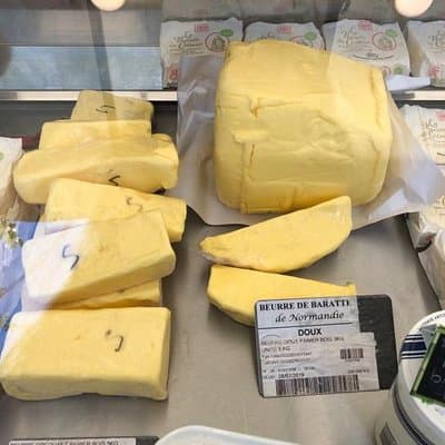 Organic Market Tasting & History Tour by the Eiffel Tower 5