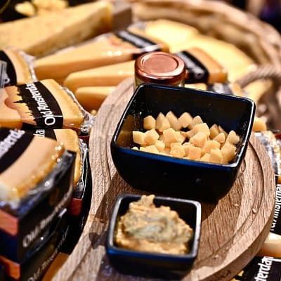 Amsterdam Private Food Tour +10 Classic Tastings in Jordaan Area 4