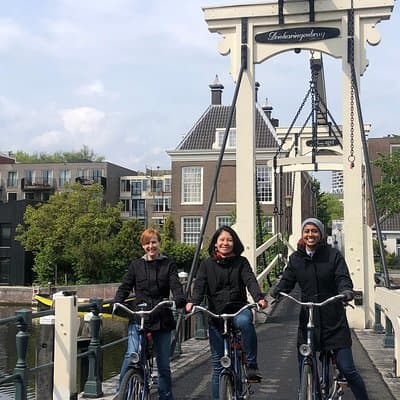 Private Amsterdam Bike Tour with a local guide (also for families)
