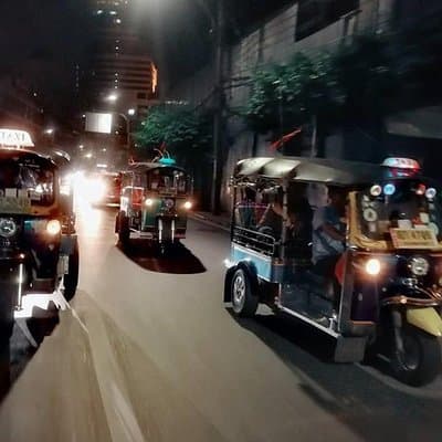 Private - Bangkok EV-TUKTUK Tour by Night incl. snack & drink 3