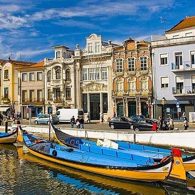 Tour / transfer Lisbon /Porto /Porto/Lisbon with several stops