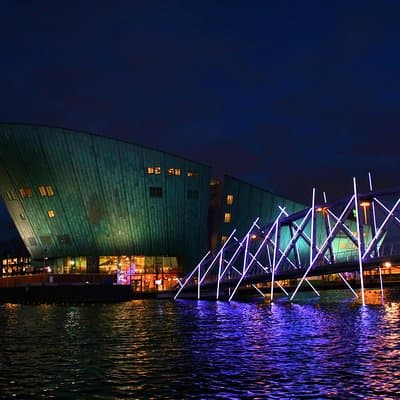 Amsterdam: Light Festival Cruise with Unlimited Drinks Option 5