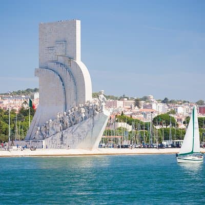 Lisbon Private Shore Excursion: City Tour by Minivan Including Food and Wine Tastings 4