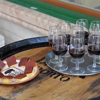 Lisbon Private Shore Excursion: City Tour by Minivan Including Food and Wine Tastings 5